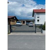 Einfamilienhaus mit Nebengebäude - Berg bei Neumarkt in der Oberpfalz