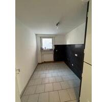 3.5 Zimmer Wohnung nussloch - 900,00&nbsp;EUR Kaltmiete, ca.&nbsp; 79,00&nbsp;m&sup2; in Wiesloch (PLZ: 69168)