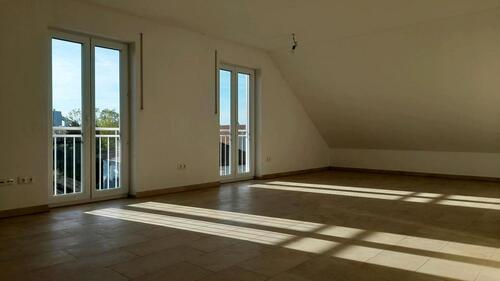 Foto - Vermiete 3 Zimmer - Dachgeschoßwohnung 65 m² in Schrobenhausen