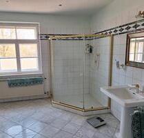 Zimmer in Villa - 500,00 EUR Kaltmiete, in Kirchheim In Schwaben (PLZ: 87757)