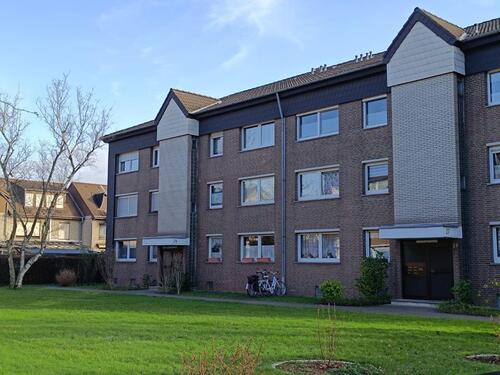 Foto - Kernsanierte 3-Zimmer-Wohnung in Monheim-Baumberg – ruhig, modern