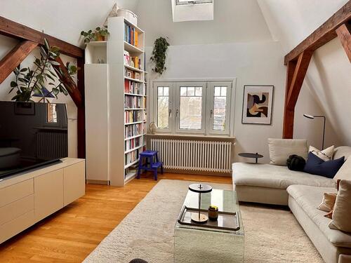 Foto - 4 Zimmer Dachgeschoßwohnung zur Miete in Frankfurt am Main