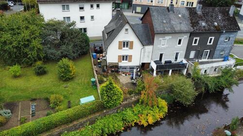 Foto - 4-Zimmer Haus + Keller + Dachbodenausbau