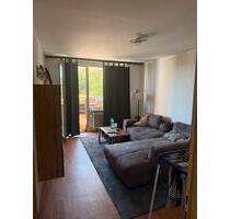2,5-Zimmer-Wohnung mit saniertem Bad & WC und großzügigem Balkon - Buseck