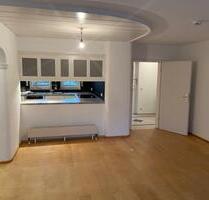 Aichach, 4-Zimmer - Erdgeschosswhg mit eigenem Garten, Terrasse