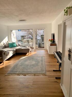 Foto - Moderne 4-Zimmer Wohnung mit Stellplatz und Garage