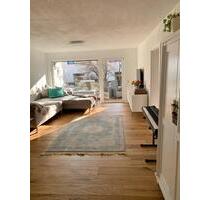 Moderne 4-Zimmer Wohnung mit Stellplatz und Garage - Ditzingen