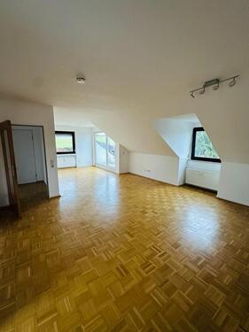 Foto - Gepflegte 3-Zimmer Dachgeschosswohnung mit Loggia in Fuldatal