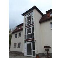 1-Raum-Wohnung mit DuscheWC - 160,00&nbsp;EUR Kaltmiete, ca.&nbsp; 29,00&nbsp;m&sup2; in Rodewisch (PLZ: 08228)