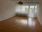 Foto - Schöne 4 Zimmerwohnung mit Balkon in guter Lage zu vermieten