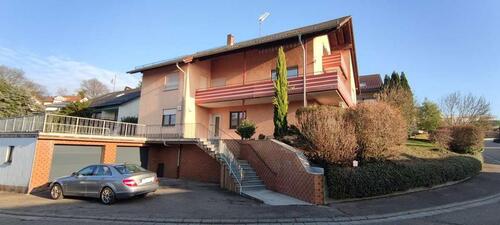 Foto - Großzügige 3- Zimmerwohnung - ruhig gelegen in Feldrandnähe mit Garage und PKW Stellplatz