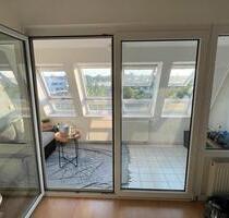 Sonnige 2 Zimmer Wohnung mit Wintergarten in Dachau