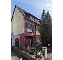 Zweifamilienhaus mit Einliegerwohnung in Leinfelden-Echterdingen