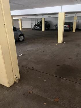 Foto - Tiefgaragen zum vermieten tel 017663119292 WhatsApp Stühlinger