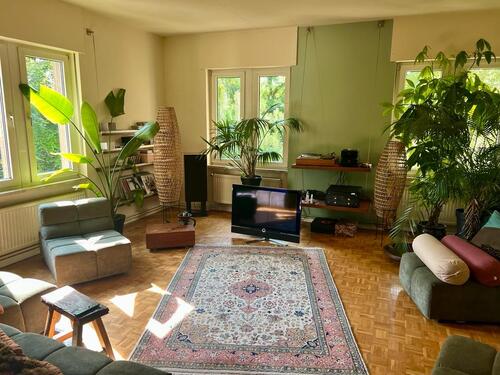 Foto - 2 Zimmer Wohnung in Niederrad - 1.350,00&nbsp;EUR Kaltmiete, ca.&nbsp; 90,00&nbsp;m&sup2;