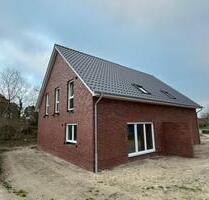 Schöner Neubau - Doppelhaushäfte in Schortens zu vermieten