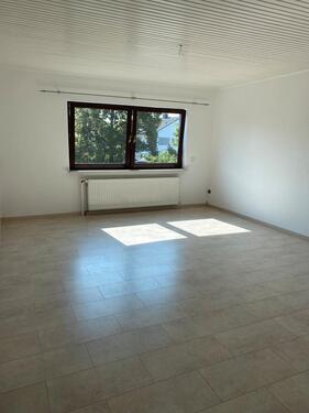 Foto - 3 ZKB 80 qm Wohnung 1. Stock zum 1. Juli zu vermieten