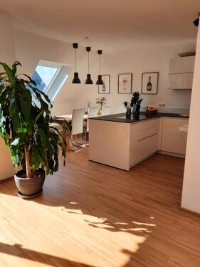 Foto - Moderne 3-Zimmer-Wohnung mit Balkon & Tiefgarage in ruhiger Lage
