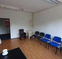 Bielefeld-Sennestadt - Büroraum 18 m² im 1. OG zu vermieten