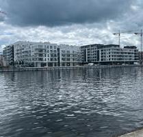 Berlin arbeitet - in Stettin wohnen - Malchin