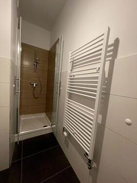 Foto - ERSTBEZUG: Kernsanierte 4-Zi. Altbauwohnung, inkl. Einbauküche