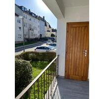 Kernsaniert & modern: 2-Zimmer-Wohnung mit Loggia + Stellplatz - Essen Stadtbezirk III