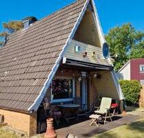 Ferienhaus am Bernsteinsee Conneforde – mit Garten und Seeblick - Wiefelstede