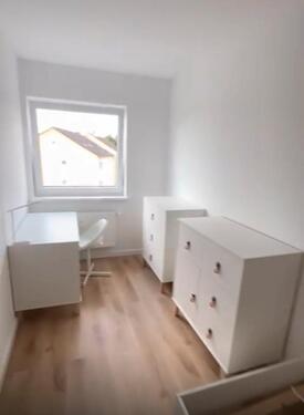 Foto - Saniertes und möbliertes WG-Zimmer mit guter Anbindung