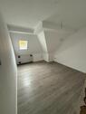 Foto - Neu renovierte DG Wohnung in attraktiver Lage