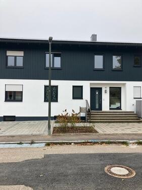 Foto - Möblierte Balkonwohnung - 1.900,00 EUR Kaltmiete,