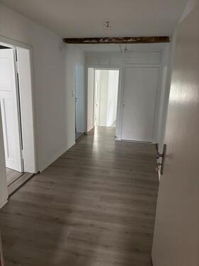 Foto - Renovierte 6,5-Zimmer-Erdgeschosswohnung