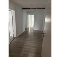 Renovierte 6,5-Zimmer-Erdgeschosswohnung - Uslar