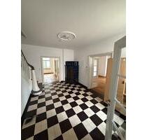 Großzügige 6-Zimmer — Wohnung mit Garten — 203qm - Essen Stadtbezirk II