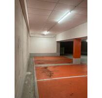 Tiefgaragenstellplatz zu vermieten - Frankfurt am Main Ginnheim
