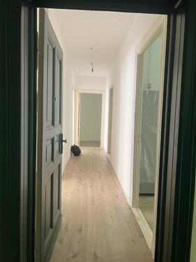 Foto - WG-geeignete gut geschnittene 2-Zimmer-Wohnung (möbliert)