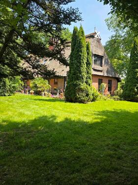 Foto - Wohntraum unter Reet - 979.000,00&nbsp;EUR Kaufpreis, ca.&nbsp; 295,00&nbsp;m&sup2;