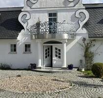 Haus am See in Malente - 980.000,00&nbsp;EUR Kaufpreis, ca.&nbsp; 421,00&nbsp;m&sup2; in Malente (PLZ: 23714)