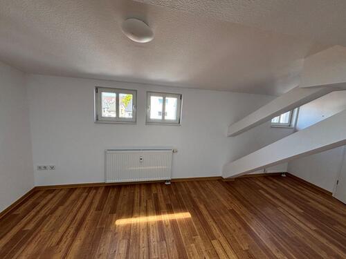 Foto - 1 Zimmer Dachgeschoßwohnung zur Miete in Gießen