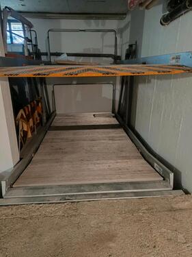 Foto - UNTERE Duplexgarage zu vermieten – ideal für Kleinwagen.