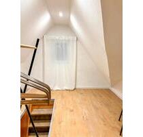 Schönes WG-Zimmer - 590,00&nbsp;EUR Kaltmiete, ca.&nbsp; 22,00&nbsp;m&sup2; in Stuttgart (PLZ: 70327) Luginsland