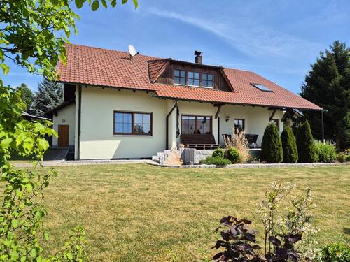 Foto - Helle 3-Zimmer-Erdgeschosswohnung mit großer Terrasse und Garten