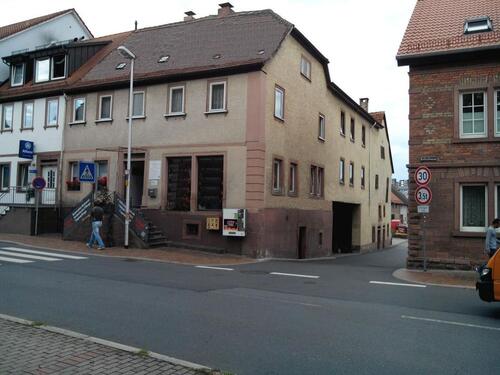 Foto - Mehrfamilien Haus in zentraler Lage mit Büroräumen & Scheune