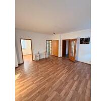 Helle 3 Zimmer Küche & Bad ab Sofort in Schwetzingen zu Vermieten