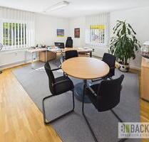 Büro oder Praxis mit Stellplätzen in TOP-Lage von Bayreuth
