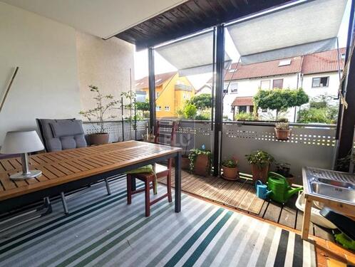 Foto - Gepflegt, großzügig, Süd-Balkon, Garage und Stellplatz.......