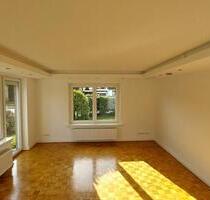 Kernsanierte, sehr helle 3,5 Zimmer 84 m^2 Wohnung ab 1. Januar! - Zeven