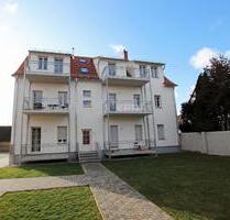 O271W4 - Moderne 3-Raum Wohnung im Dachgeschoss mit Kamin, EBK, 2 Balkonen und Parkett - Eisleben (Lutherstadt)