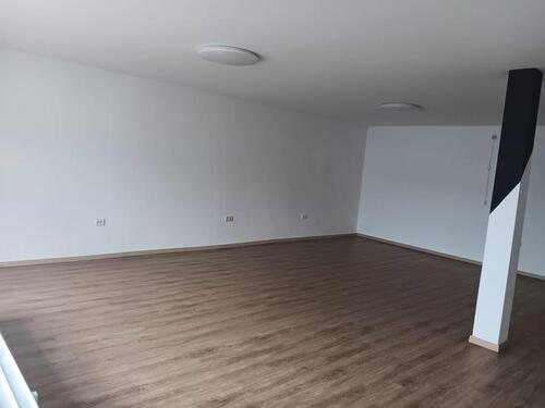 Foto - Ladenfläche in optimaler Lage - 400,00 EUR Kaltmiete,