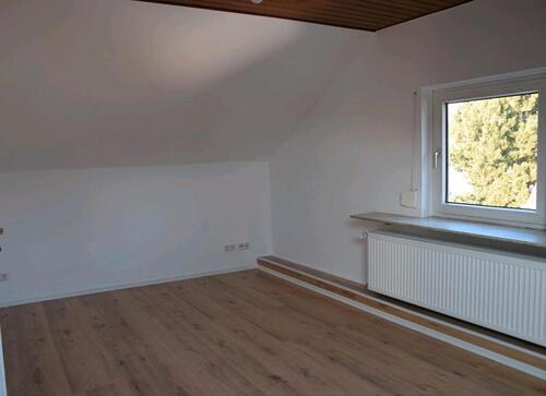 Foto - 2 Zimmer Dachgeschoßwohnung in Seeheim-Jugenheim