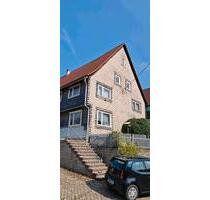 Großzügiges Wohnhaus mit ca. 360 m², Scheune, 5 Garagen, 2 Keller - Hildburghausen